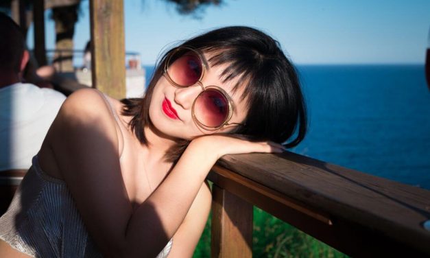 How to Stay Positive Without Feeling Naïve