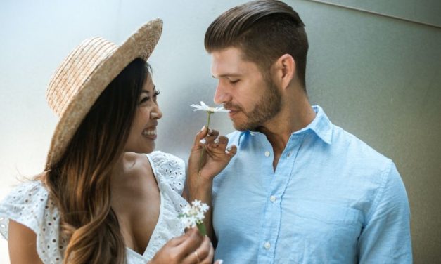 How Mature Women Set Boundaries in Dating